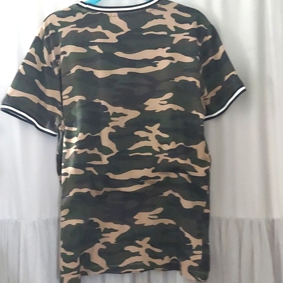 Forever 21 Mens Camo Varsity Ringer Tee Shirt Sz XL - Picture 6 of 10